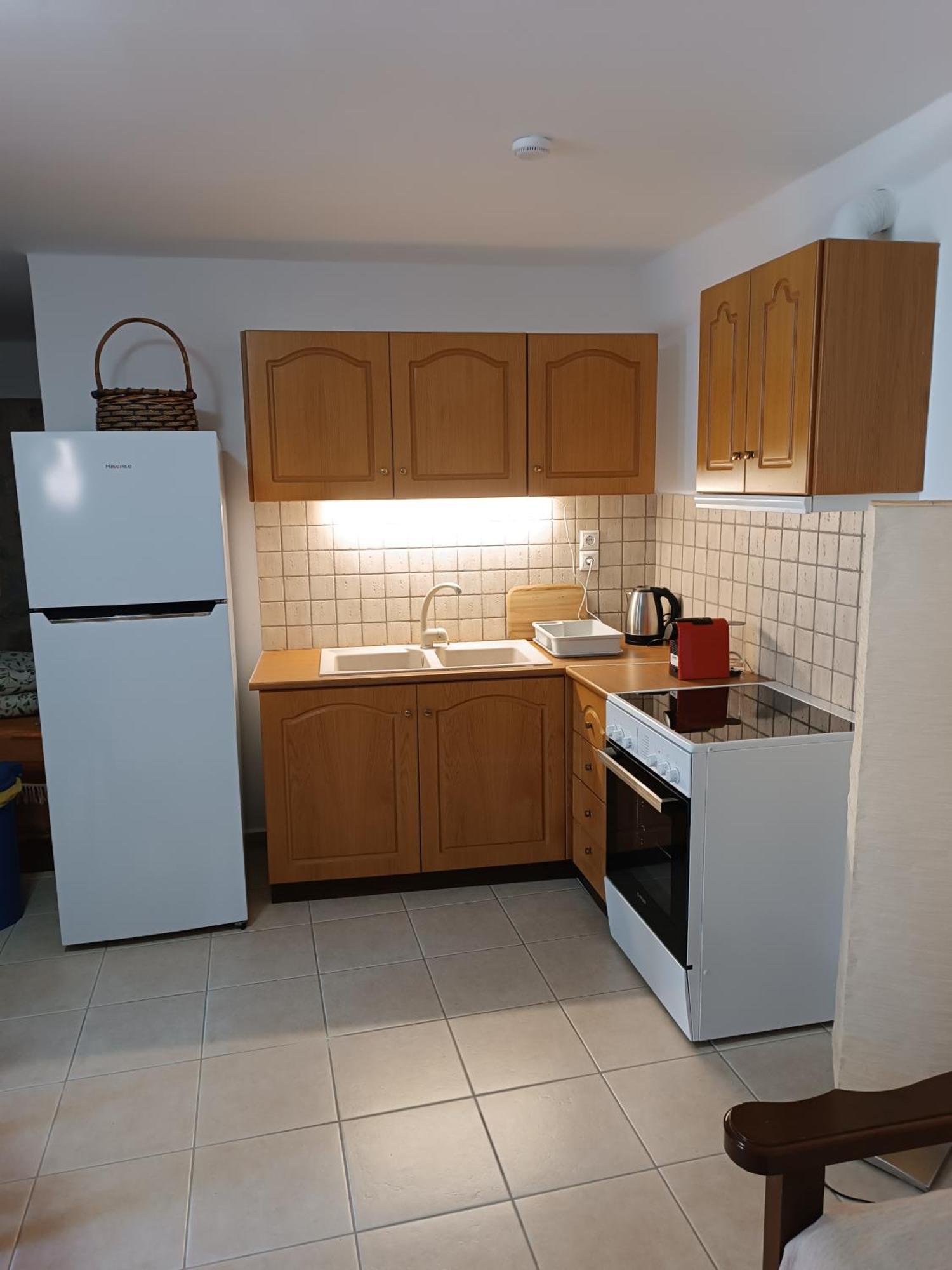 Mani Home Néon Oítilon Kültér fotó